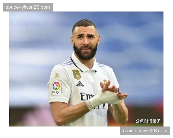 本泽马内收肌疼痛将接受核磁共振，利雅得新月争冠添变数