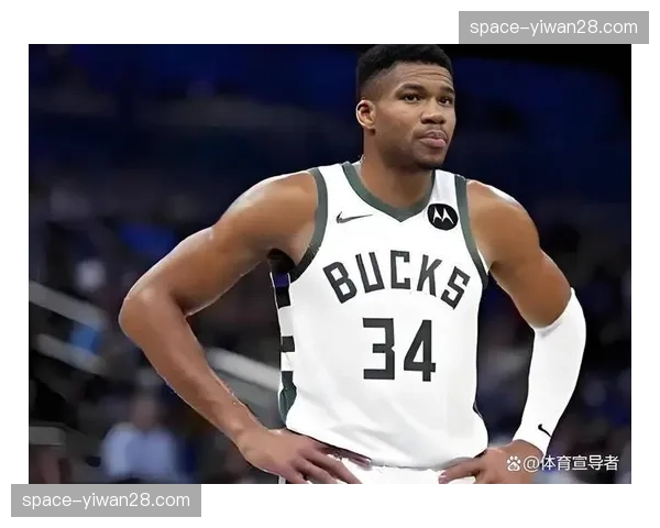 字母哥因右侧小腿拉伤缺战全明星赛，福克斯顶替入选美国条纹队